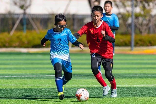 欧冠-弗拉霍维奇点射戴维破门 尤文图斯1-1里尔